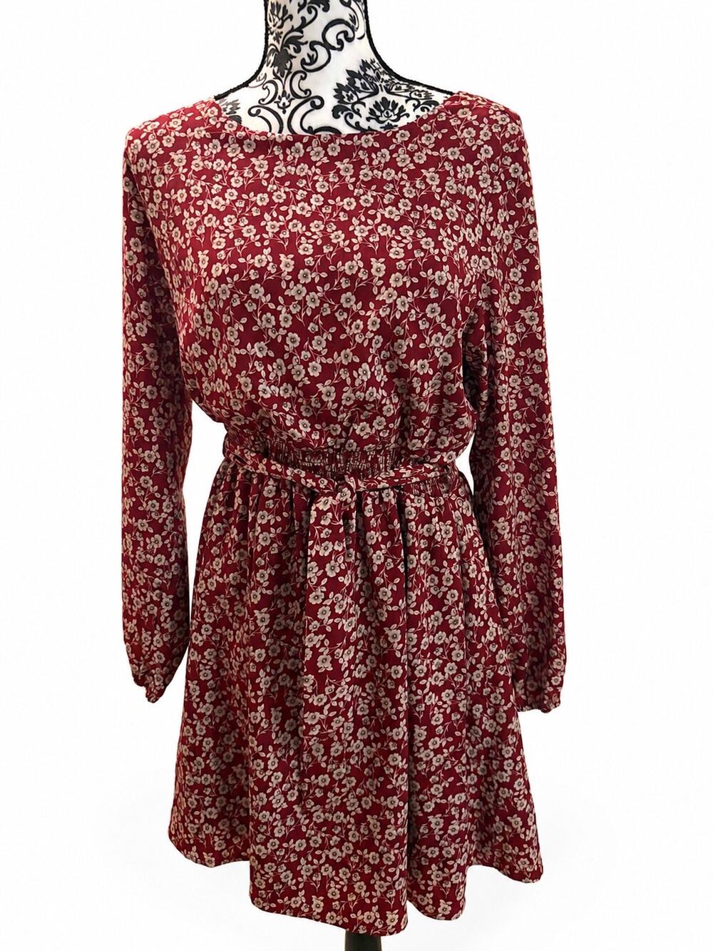 Boutique Red Floral Long Sleeve Dress Size M Tie Waist Fit Flare